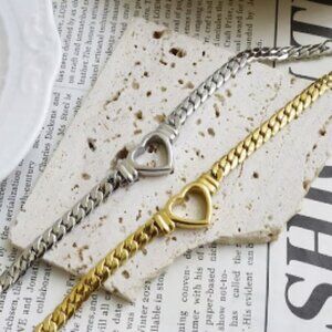 💙 Stainless Steel Hollow Heart Cable Chain Bracelet
